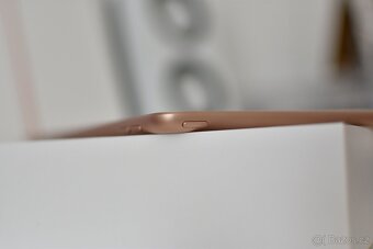 Apple iPad 8 - 2020 – 32 GB - super stav - 7