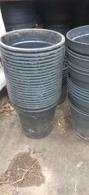 Květináče - různé velikosti a barvy - 7