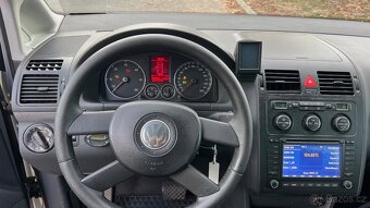 Touran 2.0Tdi DSG Automat BiXenony Webasto Parktronik Zaves - 7
