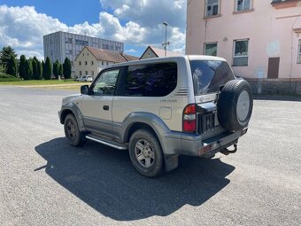 Toyota Land Cruiser 90 - 7