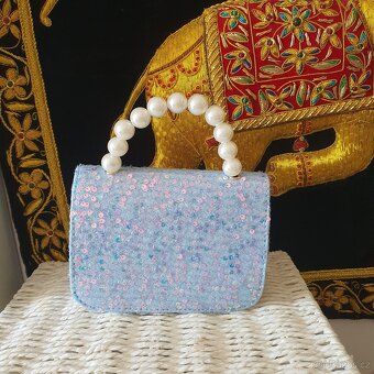 Světle modré elegantní dětské slavnostní šaty - 7