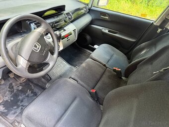 Honda FR-V 2.2 I-CTDI 103kw ČR původ,tažné,servisovaná - 7