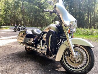 Harley Davidson Elektro Glide Ultra Classic - 7
