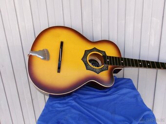 stará kytara - 7