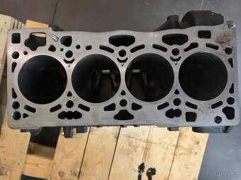 BLOK MOTORU + KLIKA NOVA DFF / DFS 2,0 TDI - 7