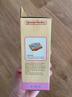 Sylvanian Families Patrový dům s červenou střechou + přísluš - 7