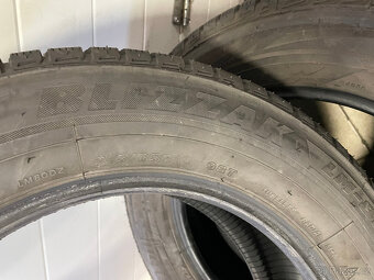 Bridgestone Blizzak 215/65 R16 98T 4Ks zimní pneumatiky - 7