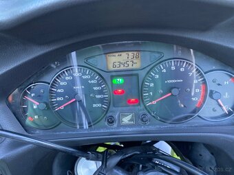 Honda Deauville NT700V - 7
