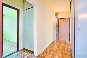 Prodej bytu 3+1, panelový, 68 m2, OV - 7