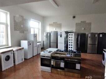 Pronájem nebytového prostoru 170m2 osobní vlastnictví ulice - 7