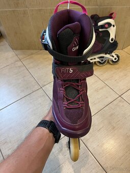 Dětské kolečkové brusle Oxelo Fit5 EU 39 - 7