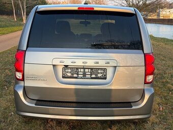 Dodge Grand Caravan - 7