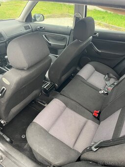 Volkswagen Golf IV 1.6 74 kW - 7