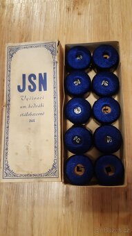 Retro rozkládací šitíčko s retro keramickými knoflíky - 7