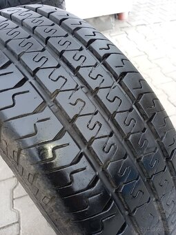Pneu 225/70 r15 c - 7