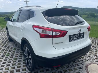 Qashqai 16dCi 96 Kw TEKNA,NAVI,Výhřev.Xenony MAX - 7