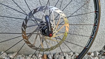 Zapletená karbonová kola DT Swiss - 7