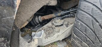 Audi A4 B6 3.0i po nehode - 7