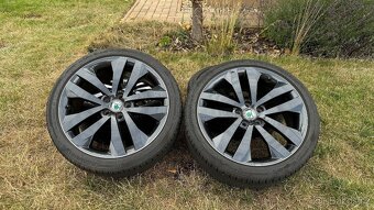 Originál letní alu Škoda Fabia 2 RS 205/40/17 - top stav - 7
