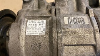 Kompresor klimatizace Denso 1K0 820 859 T - 7