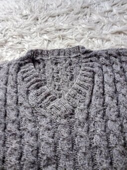 Ručně pletený svetr - 7