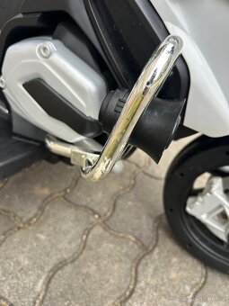 Policejní motorka BMW - 7