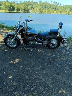 Suzuki Intruder C800 - 7