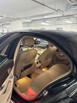 Mercedes-Benz C400 - 7