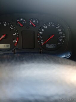 Prodám golf 4 1,6 benzín - 7