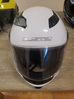 Přilba moto - 7