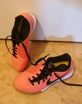 Kopačky NIKE TOTAL 90 - 7
