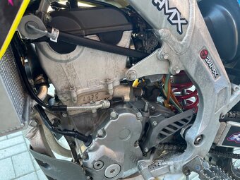 Suzuki RMZ 450 - 7