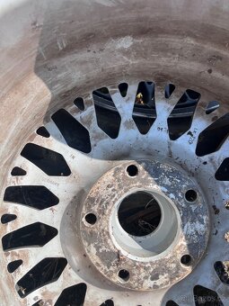 5x120 r15 kusovka - 7