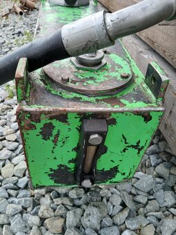 hydraulické čerpadlo vyvážečka - 7