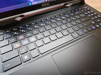 16" 240HZ 2K_MSI RAIDER GE68HX_i9-14900HX_32GB_RTX 4060 8GB - 7
