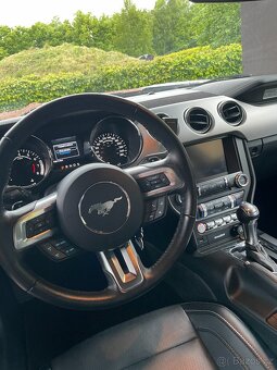 Prodám Ford Mustang 5.0 GT - 7