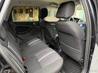 Ford Focus 1.6 74KW 2012 Ghia ST - 7