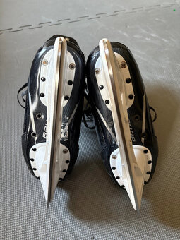 Hokejové brusle BAUER MACH + náhradní nože LS pulse Ti - 7