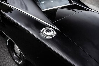 Dodge Charger z roku 1970 - 7