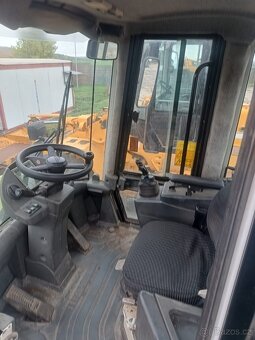 Kolový Nakladač Liebherr L 524 - 7