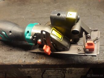 Ruční kotoučová pila zn.Hychika - 7