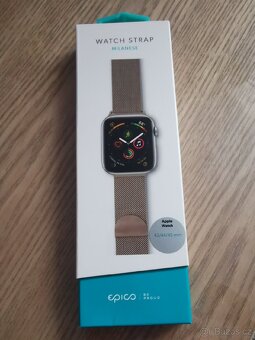 Apple nový Milánský řemínek Epico Apple Watch nový
- 7