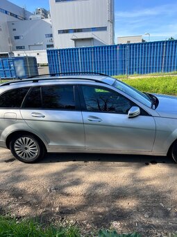 Mercedes benz C220 - 7