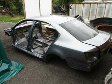 Škoda Octavia 3 - výřezy karoserie - nosník, prahy - 7