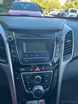 Hyundai i30 1.6i 88kW, r.v. 2016 - 7