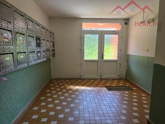 Pronájem bytu 1+1 s lodžíí, 36 m2, ulice Kundratická, Chomut - 7