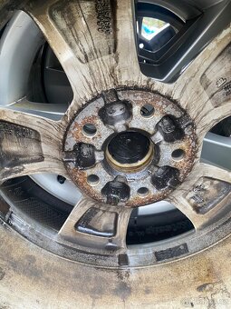 Alu kola na Škodu 215/60 R16 - 7