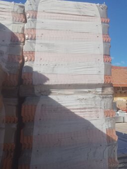 Prodám novou střešní pálenou krytinu cca 700m2. - 7