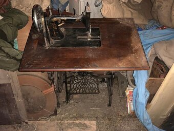 LADA, PFAFF, R&G - 7