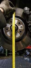 Audi A6 4G 3.0 tdi predni brzdove kotouce desky - 7